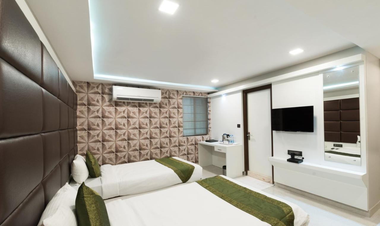 Treebo Trend Glorious Rim Rocks Palace Calcutta Eksteriør billede